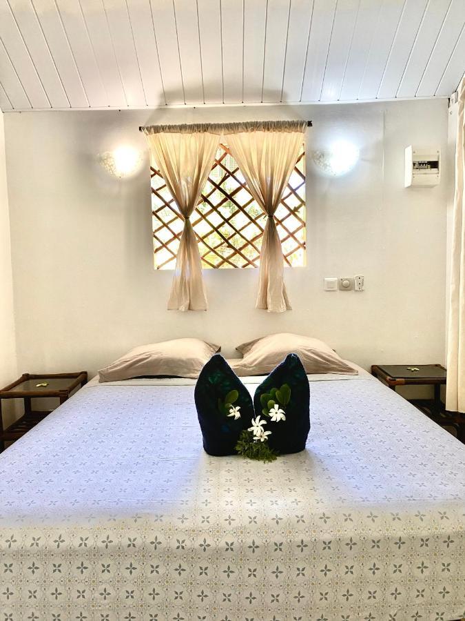Poe Guesthouse Rangiroa Bagian luar foto